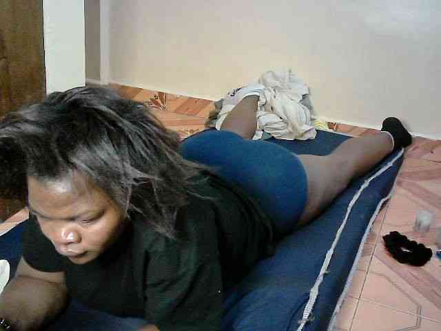 LOVELY-JAZMINE webcam