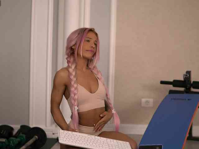 SarahRaynex webcam