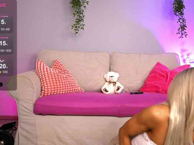 SarahRaynex webcam