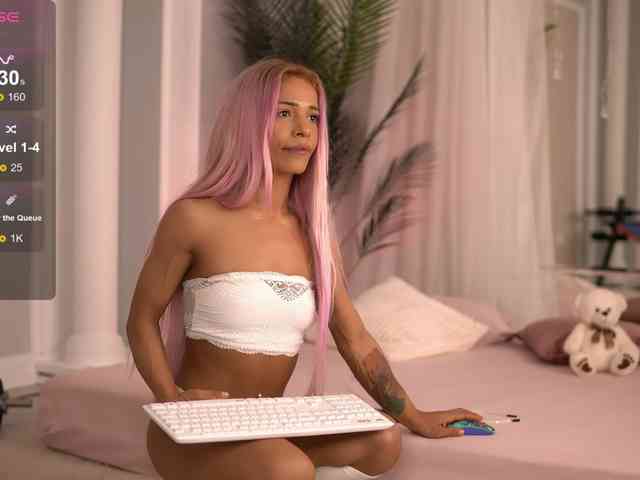 SarahRaynex webcam
