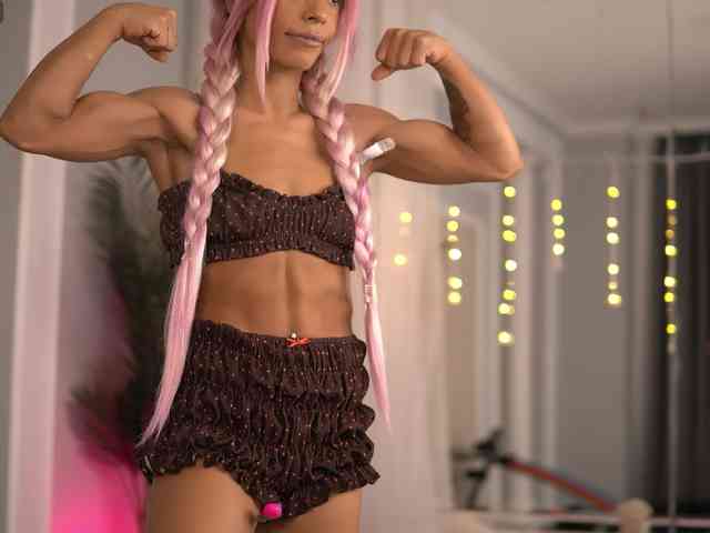 SarahRaynex webcam