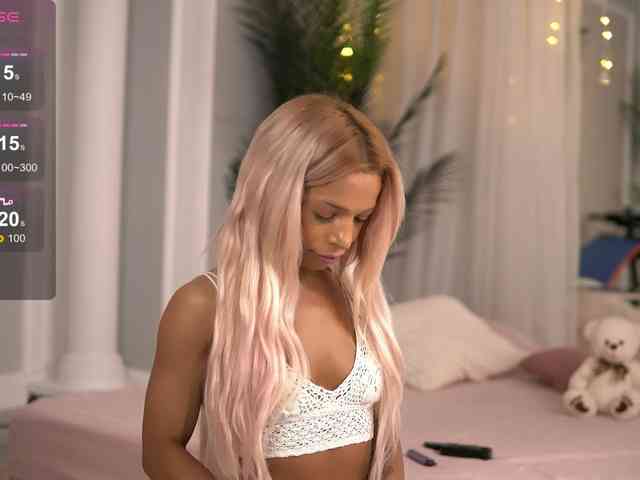 SarahRaynex webcam