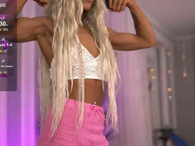 SarahRaynex Live Webcam on BongaCams