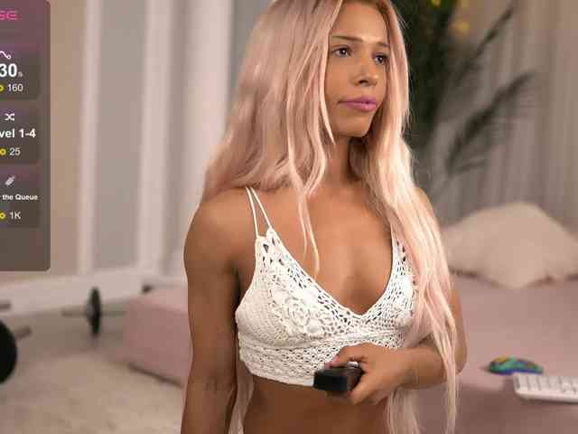 SarahRaynex webcam