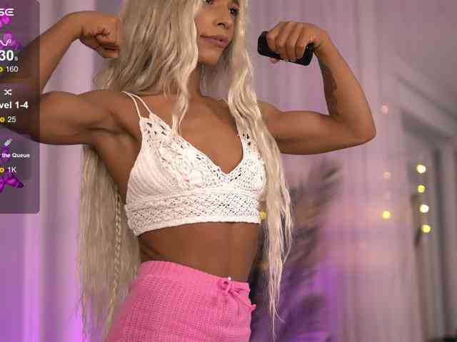 live webcam SarahRaynex