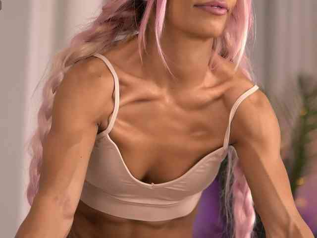 voyeur web cam SarahRaynex