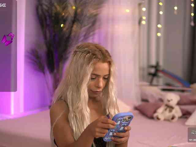 SarahRaynex webcam
