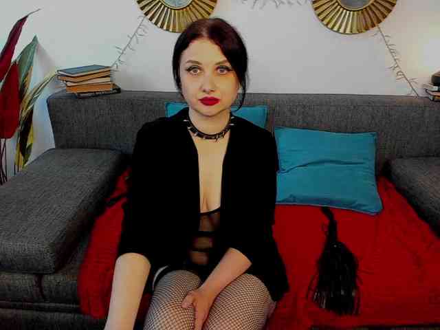 mistress-meg webcam