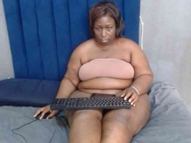 ASSQUEEN1 webcam