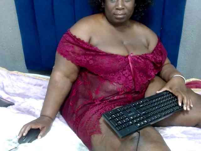 ASSQUEEN1 webcam