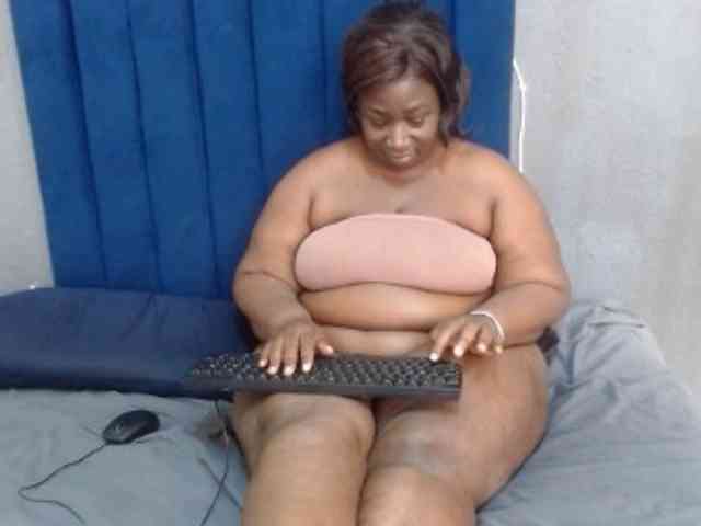 ASSQUEEN1 webcam
