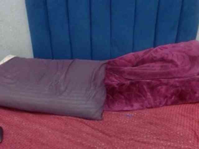 ASSQUEEN1 webcam