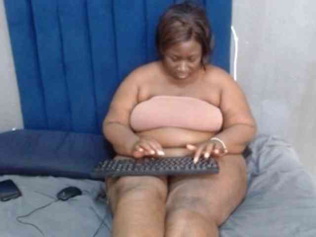ASSQUEEN1 webcam