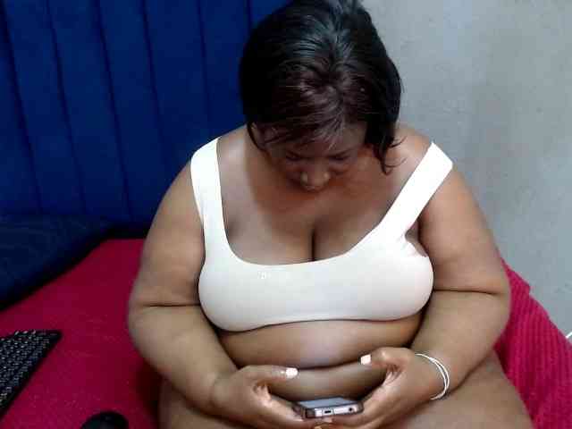 ASSQUEEN1 webcam