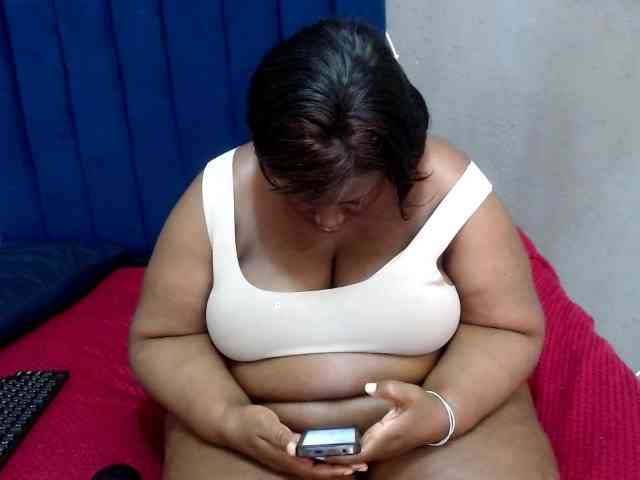 ASSQUEEN1 webcam