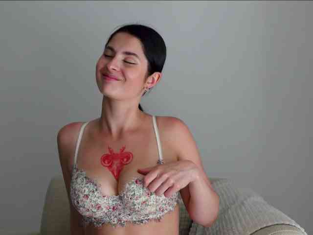 DaisyFantasy webcam