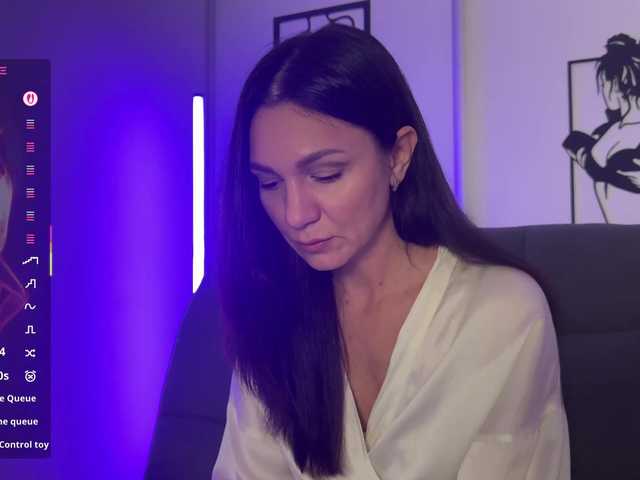 Buffi's BongaCams show and profile