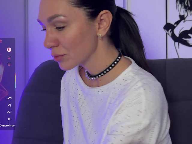 Buffi's BongaCams show and profile