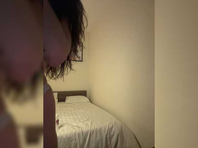 Buffi's BongaCams show and profile