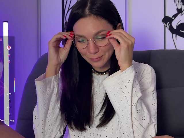 Buffi's BongaCams show and profile