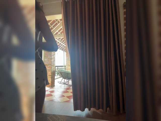 Buffi's BongaCams show and profile