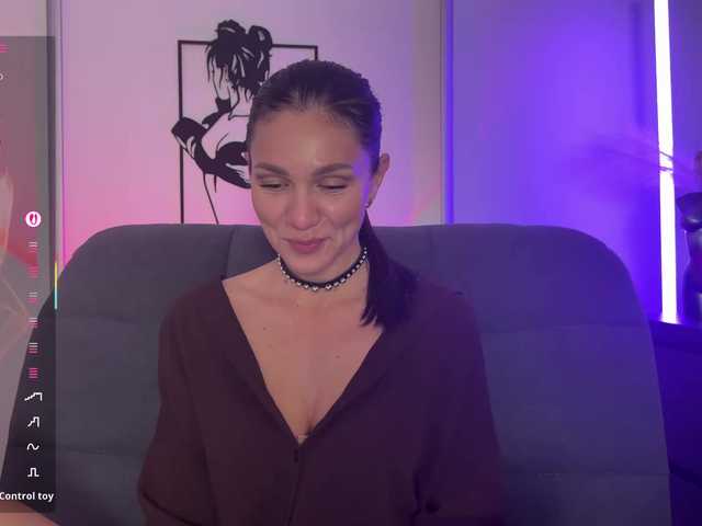 Buffi's BongaCams show and profile