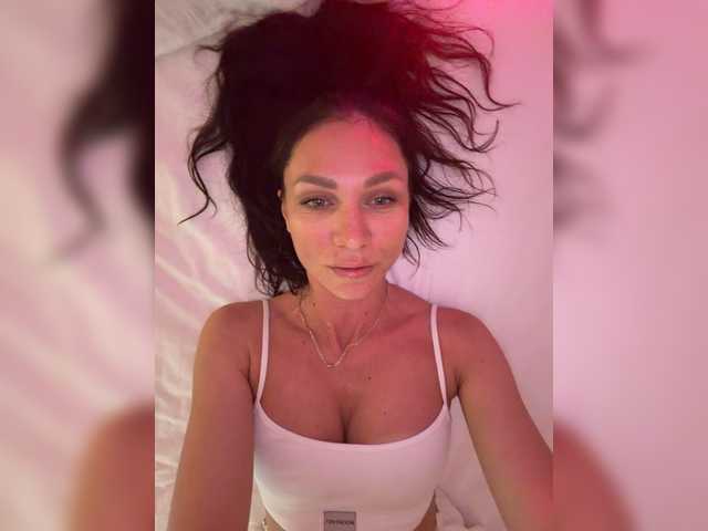 Buffi — Welcome to my roomExcite me - many times 2 tokensIn complete private analdoubleMenu actions.