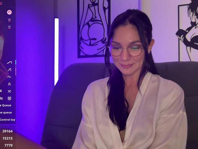 Buffi's BongaCams show and profile