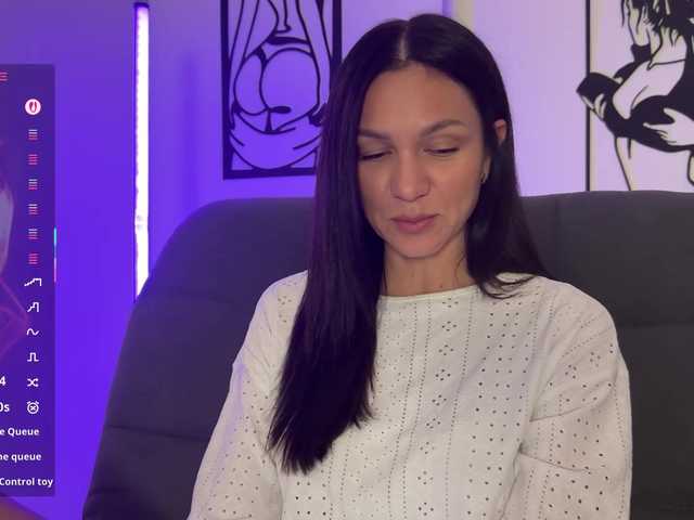 Buffi's BongaCams show and profile