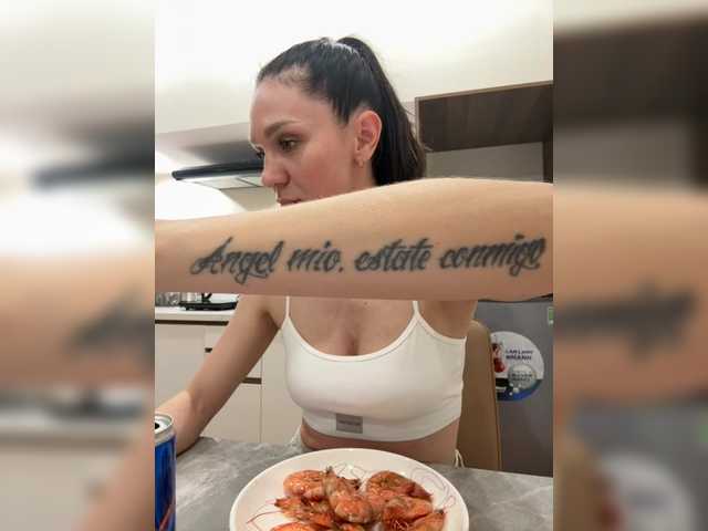 Buffi's BongaCams show and profile