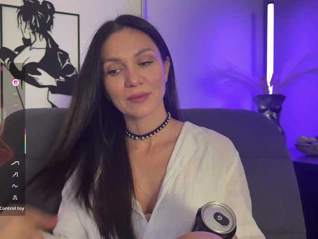 Buffi's BongaCams show and profile