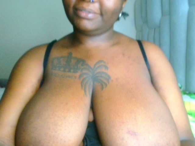 bustymelons69 Live Cam on BongaCams