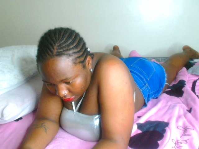 bustymelons69 Live Cam on BongaCams