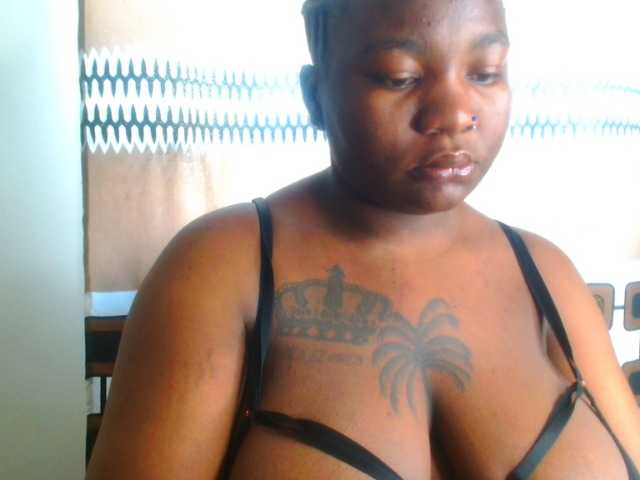 bustymelons69 webcam bongacams model stream image