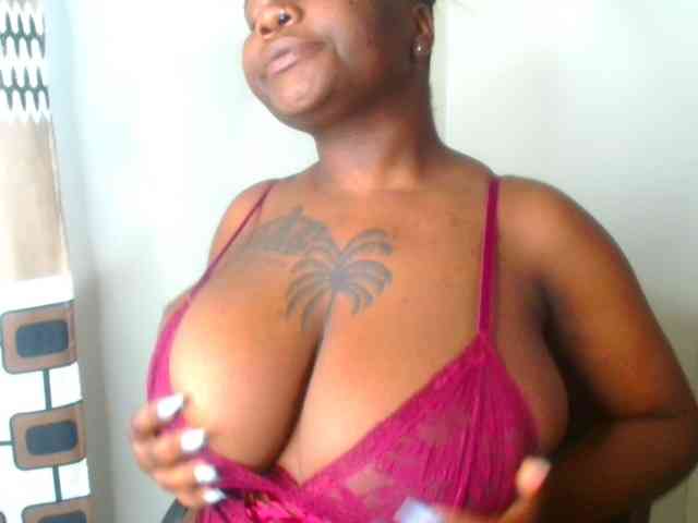 bustymelons69 webcam