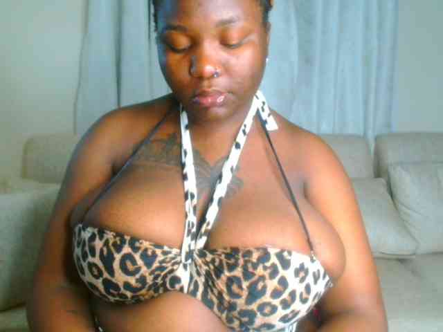 bustymelons69 webcam