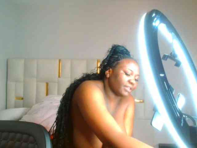 bustymelons69 webcam