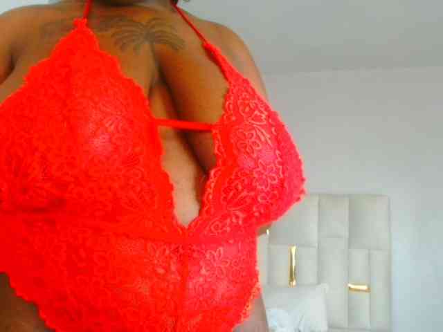 bustymelons69 webcam