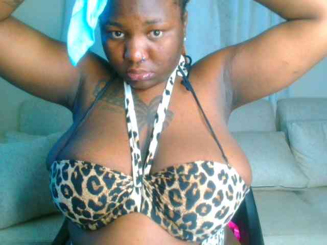 bustymelons69 webcam