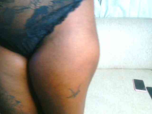 bustymelons69 webcam