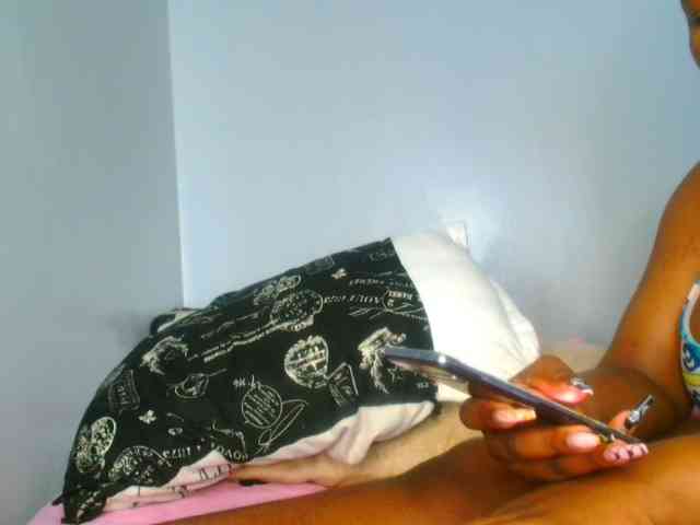 bustymelons69 webcam