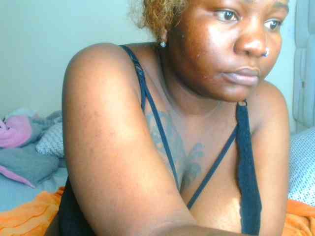 bustymelons69 webcam