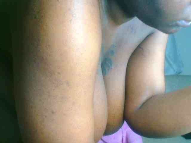 bustymelons69 webcam