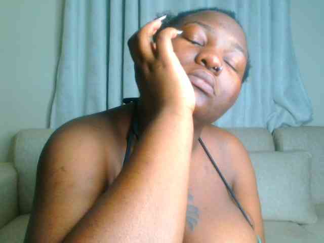 bustymelons69 webcam