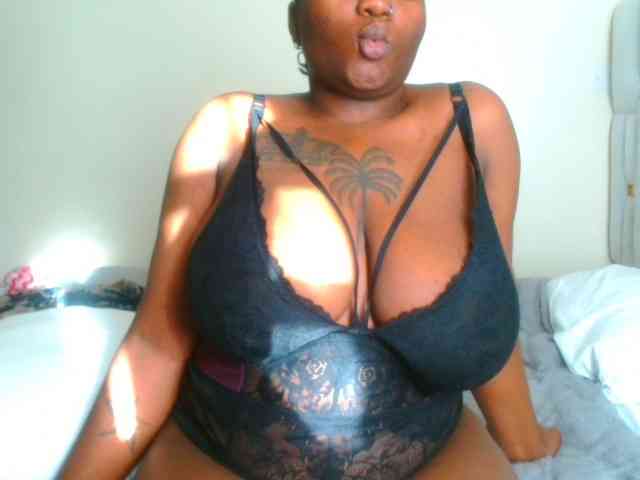 bustymelons69 webcam