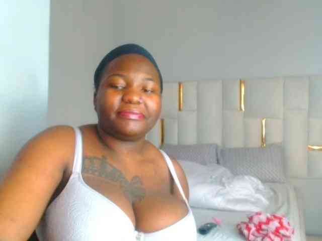 bustymelons69 webcam