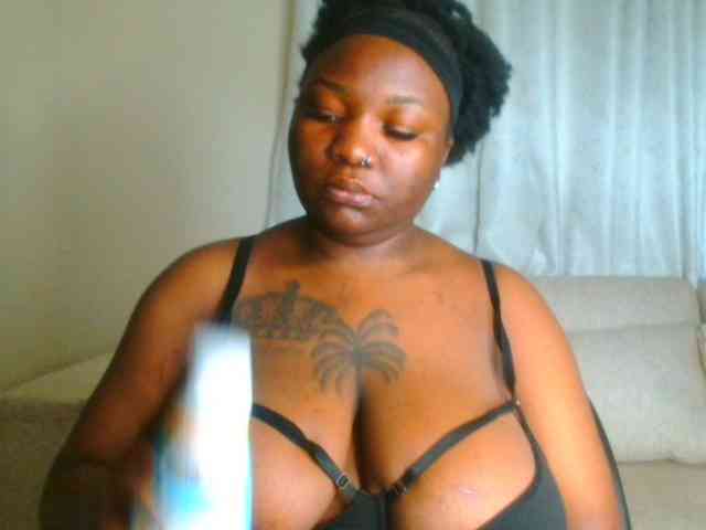 bustymelons69 webcam