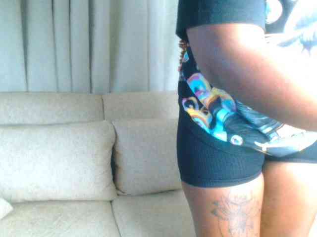 bustymelons69 webcam