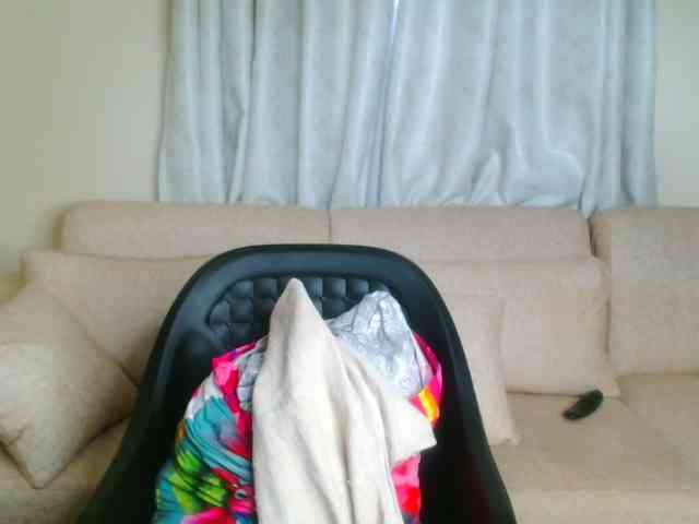 bustymelons69 webcam