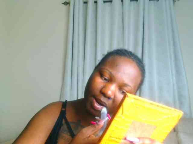 bustymelons69 webcam